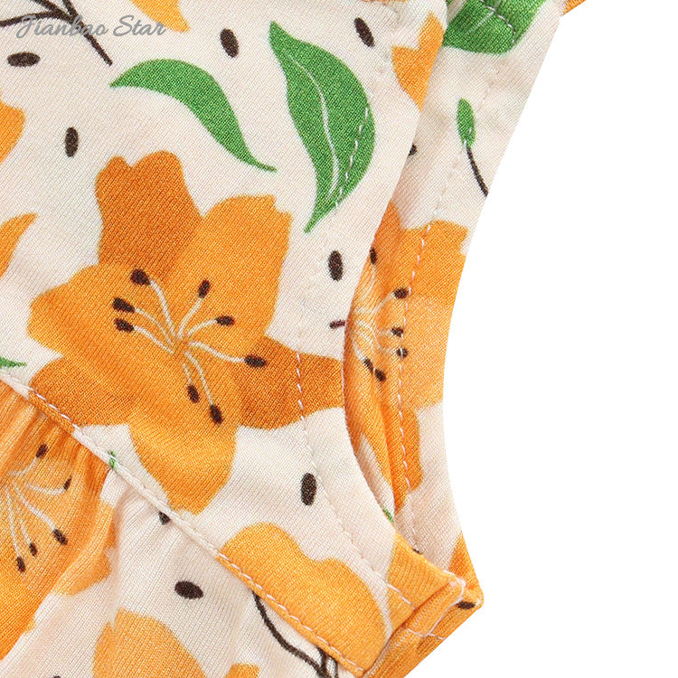 Kleidung f&uuml;r Neugeborene