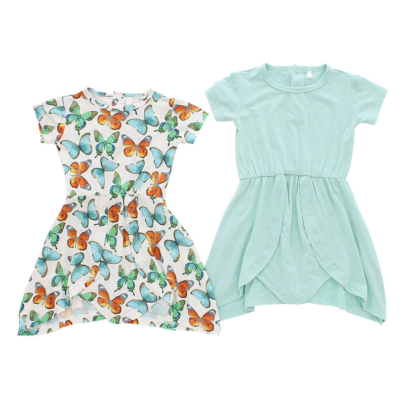 Neugeborene Babykleidung