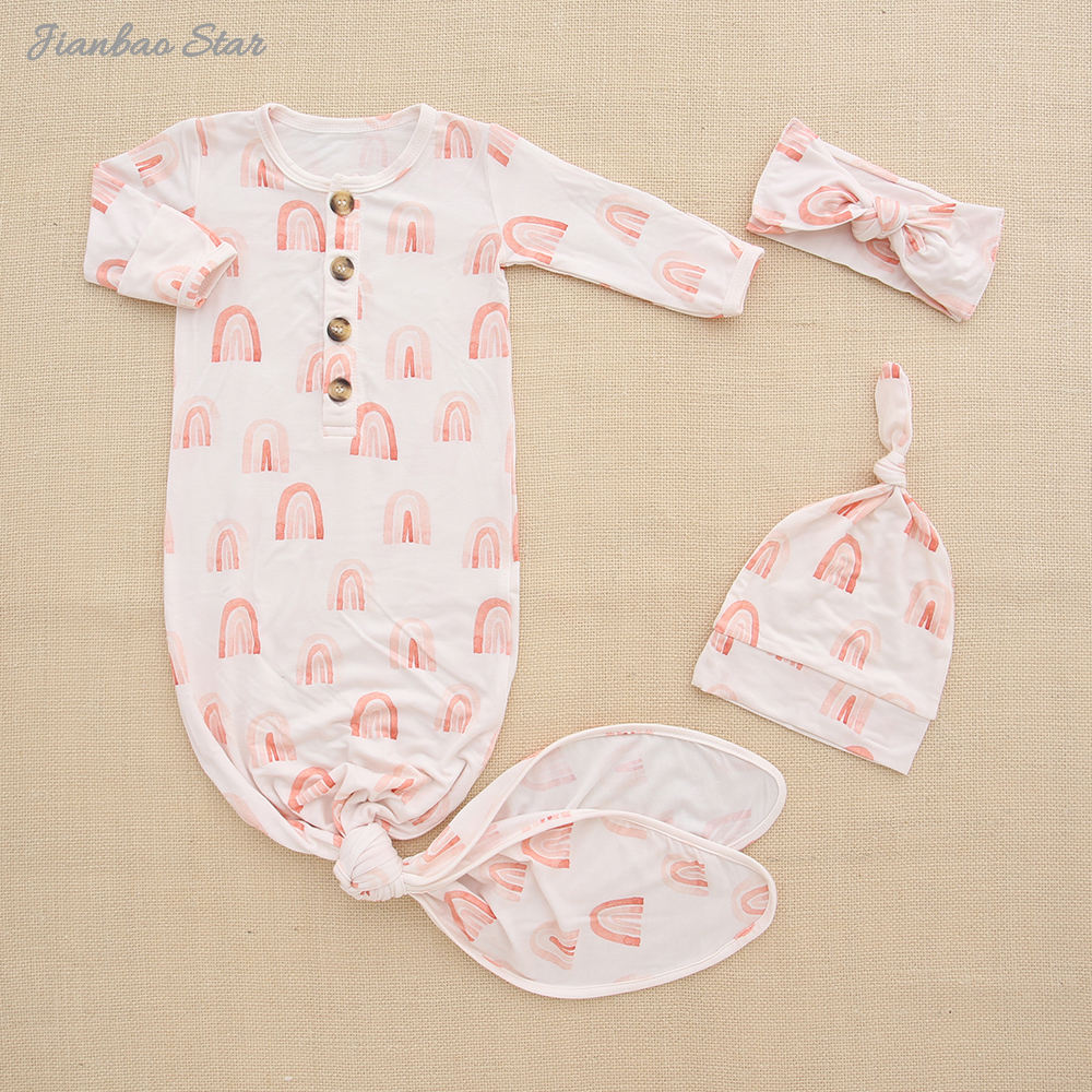 Kleidung f&uuml;r Neugeborene