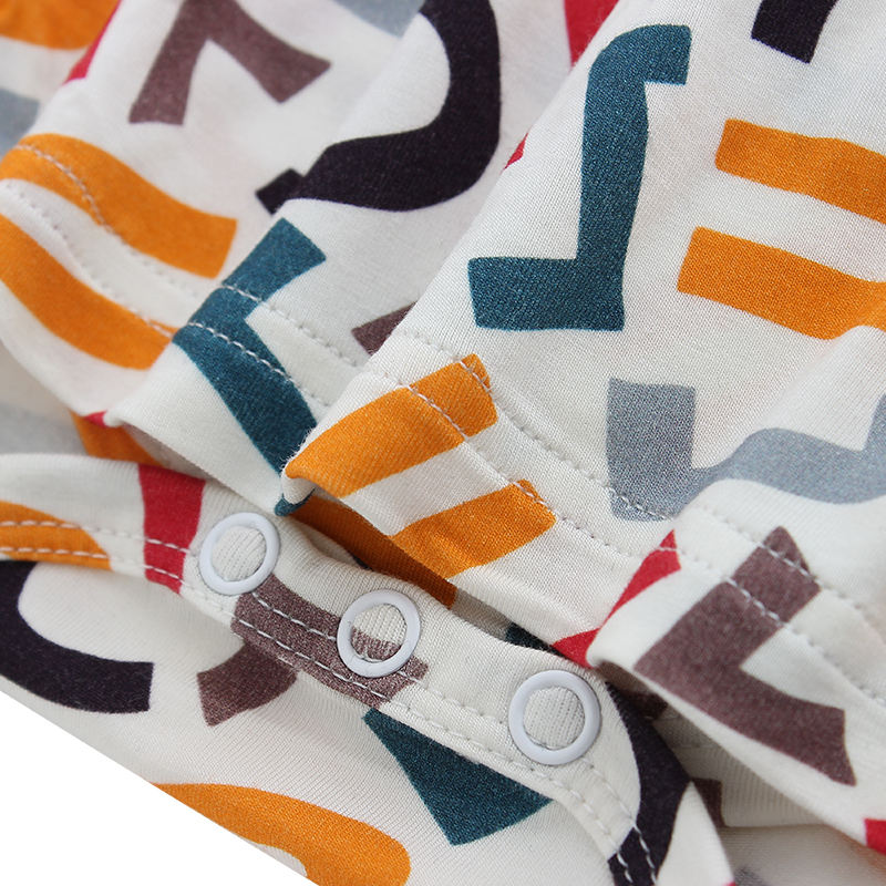 roupas de beb&ecirc; modernas