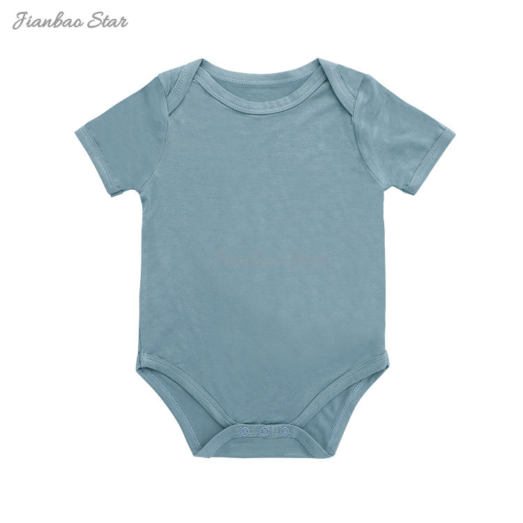 moderne Babykleidung