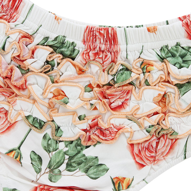 conjunto de roupas de menina