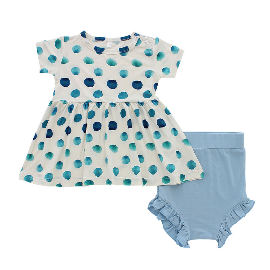 hochwertige Babykleidung