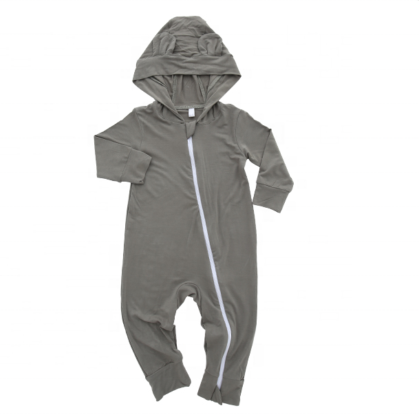 Neugeborene Babykleidung