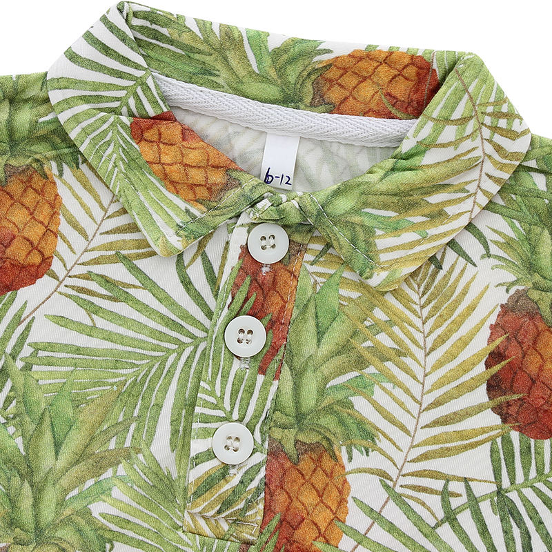 Neugeborene Babykleidung