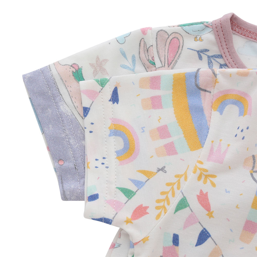 Baby- und Kleinkindkleidung